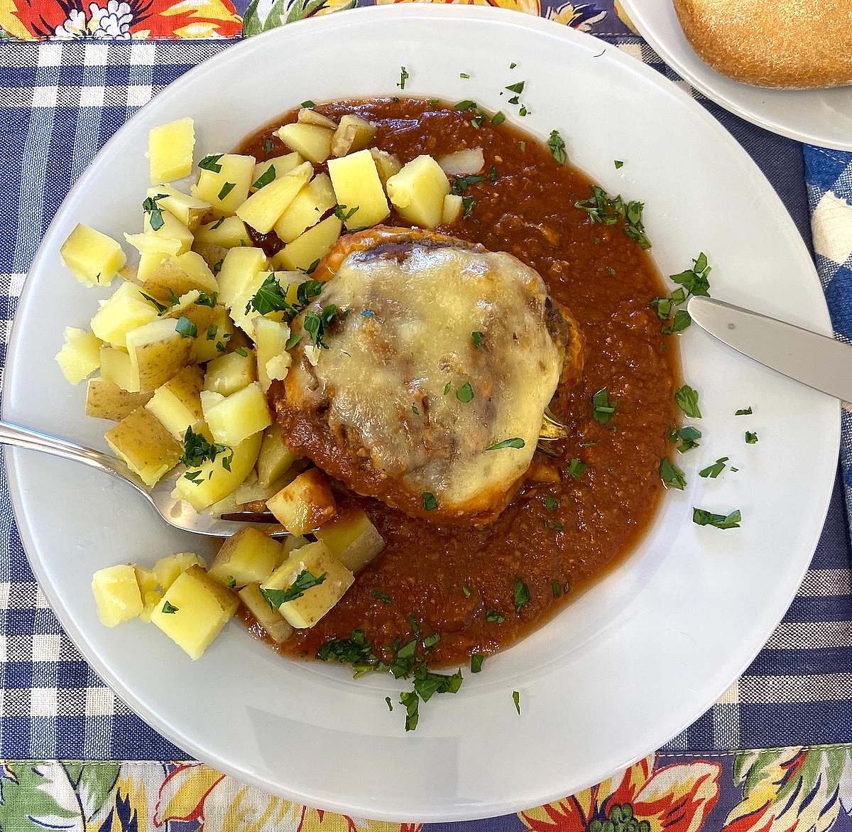 Stuffed pepper serving