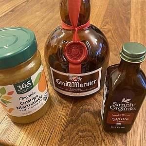 Orange marmalade, Grand Marnier and vanilla exstract